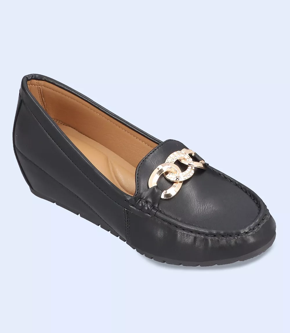 BW8301-BLACK-Women Comfort Moccasins