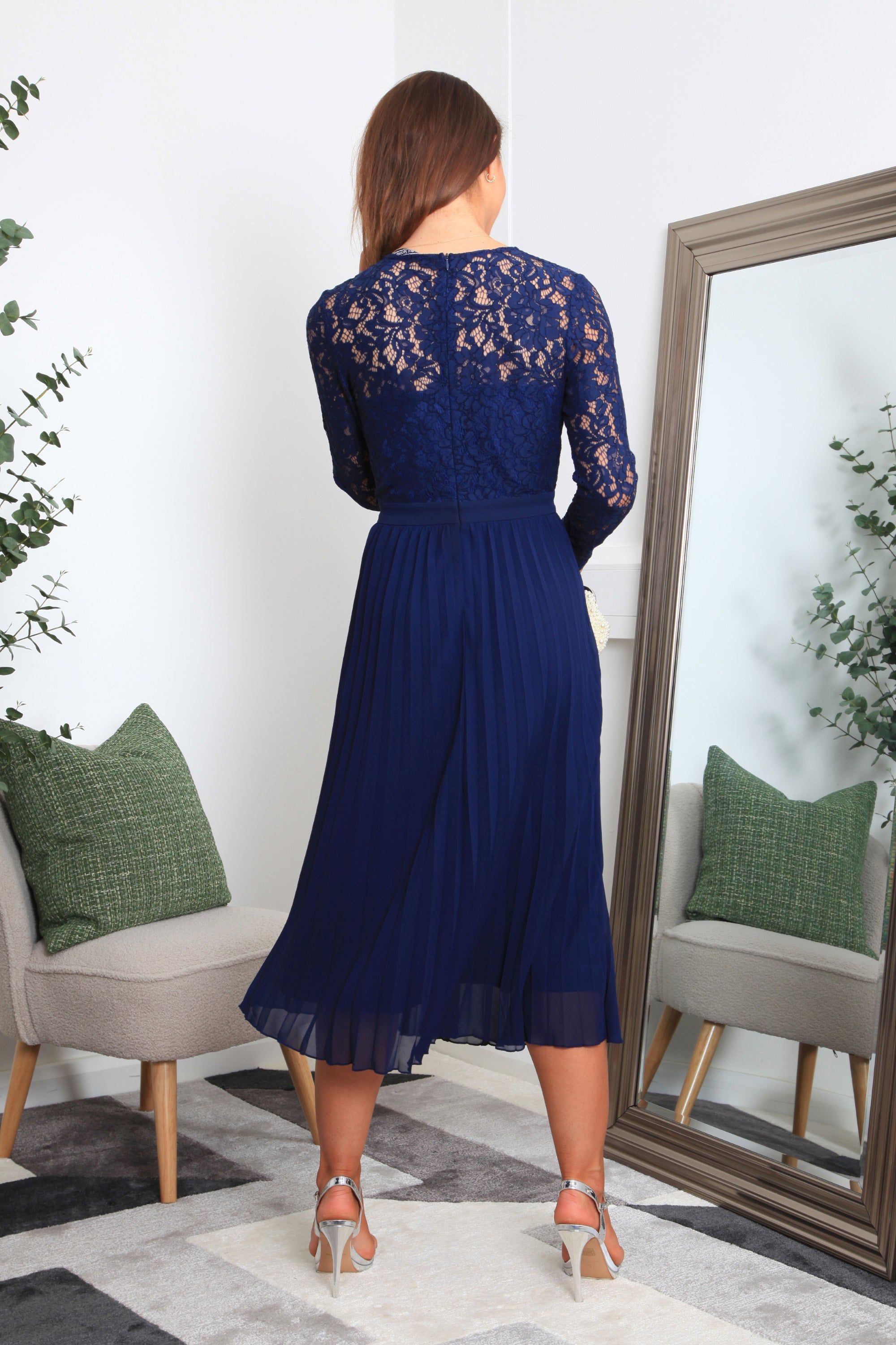 Double Second Navy Long Sleeve Lace Pleated Dress