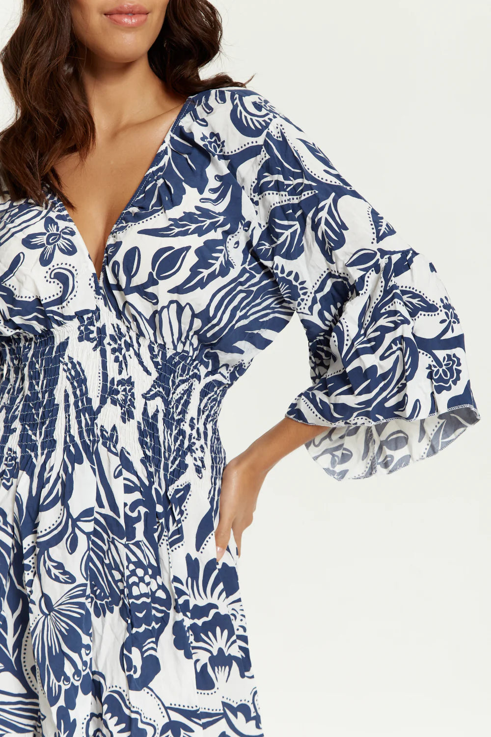 Hoxton Gal Oversized V Neck Detailed Floral Print Mini Dress