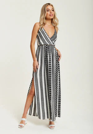 Liquorish Aztec Jacquard Maxi Dress In White And Black