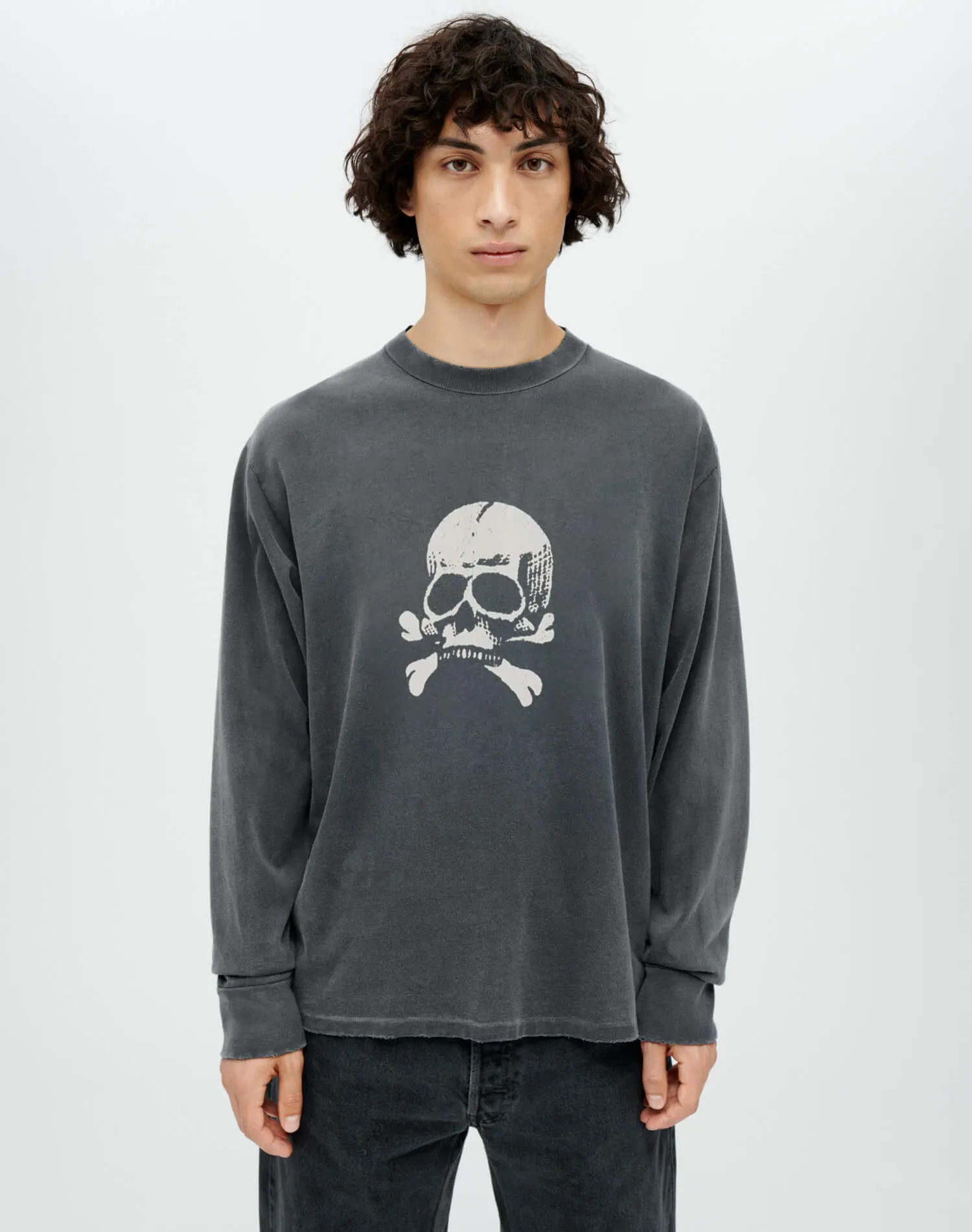 Loose Skull Long Sleeve - Sun Faded Black