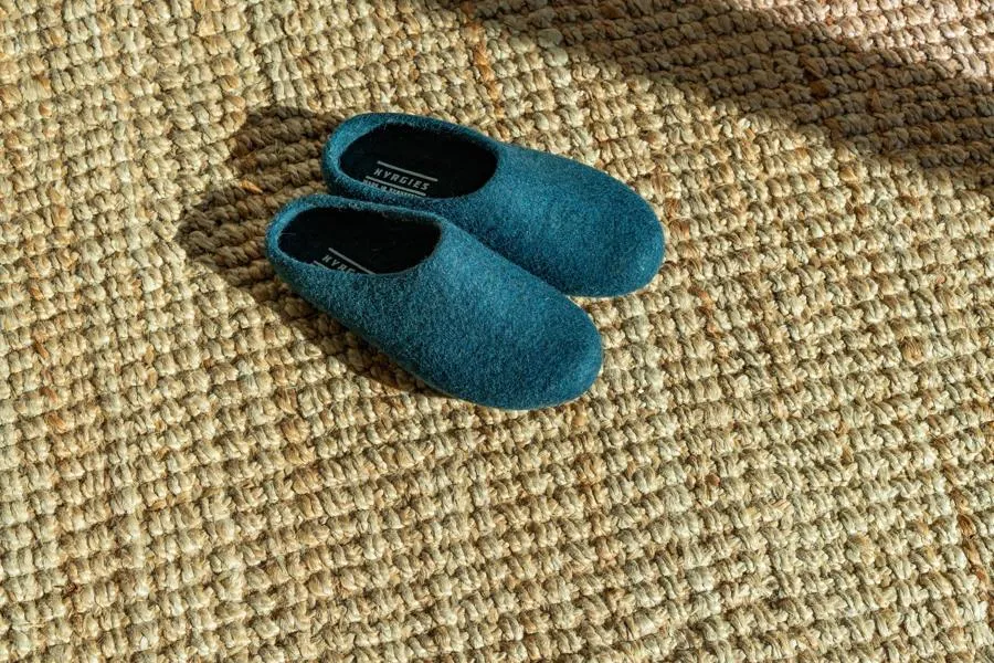 Men's Classic Wool Slippers