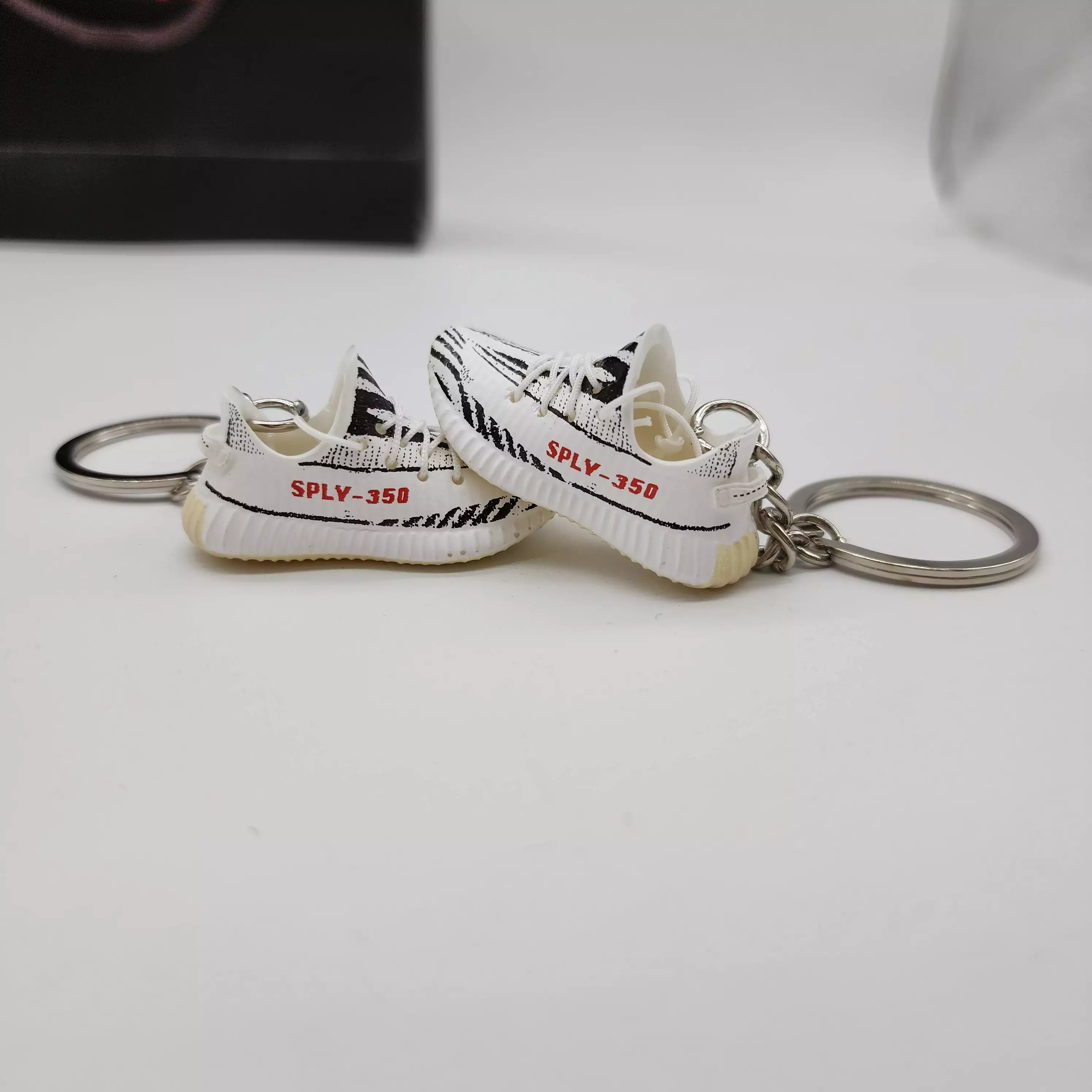 Mini Sneaker Keyring- Yeezy (White/Black)