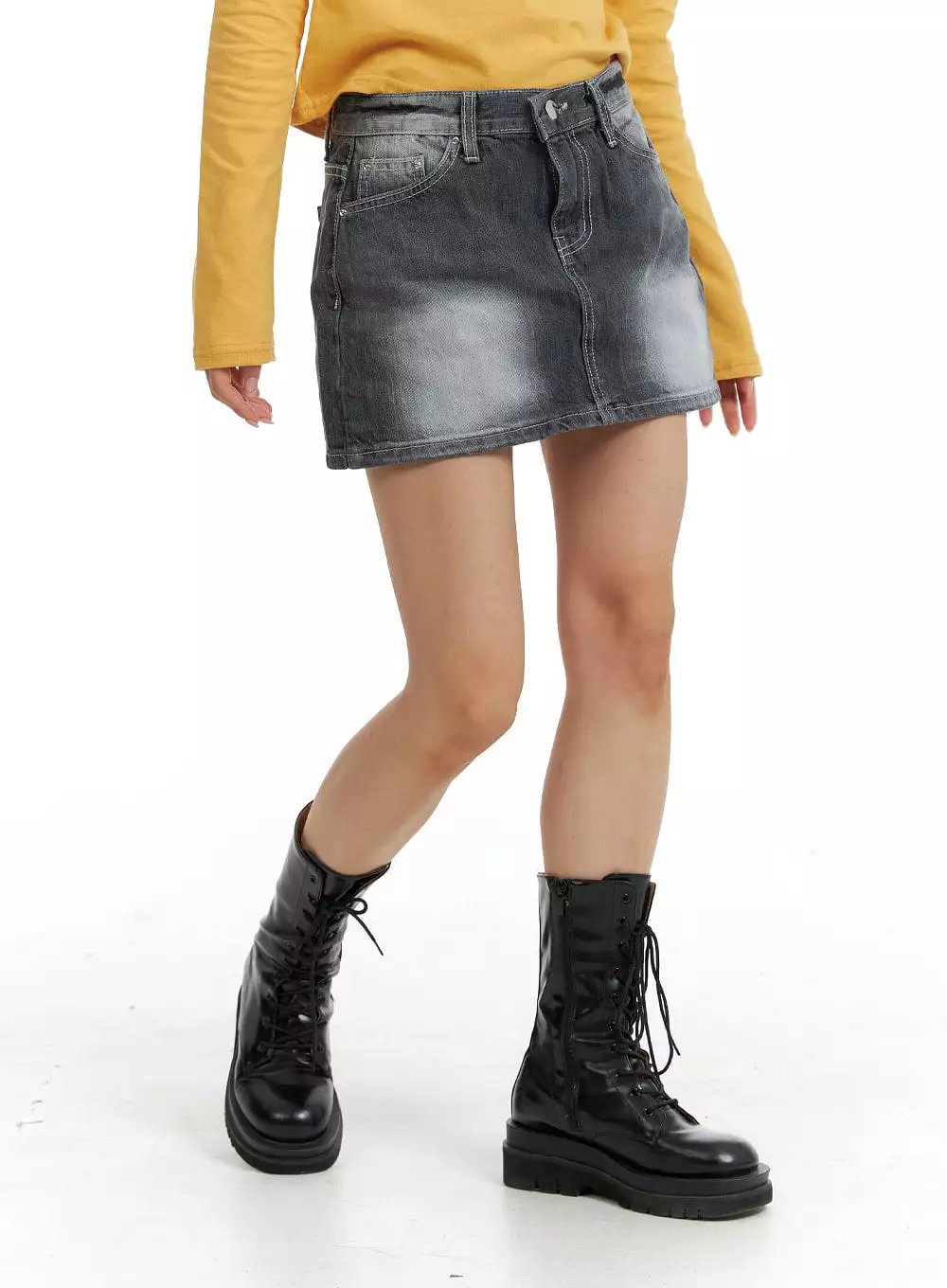 Washed Low Rise Mini Denim Skirt IM405